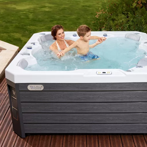 Medence, Wellis WM00800-D Prague Life Deluxe medence csomagakció